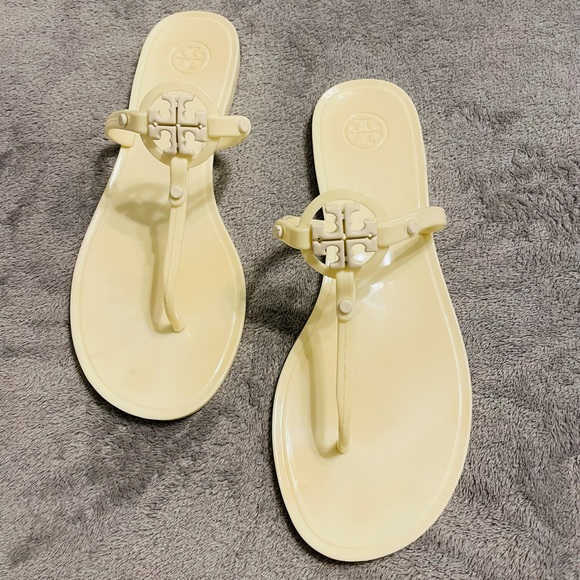 Tory Burch Shoes - Tory Burch Sandals Size 9
